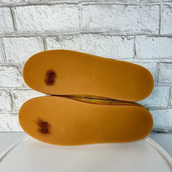 Embroidered White Flats with Multicolor Design - Picture 4 of 10